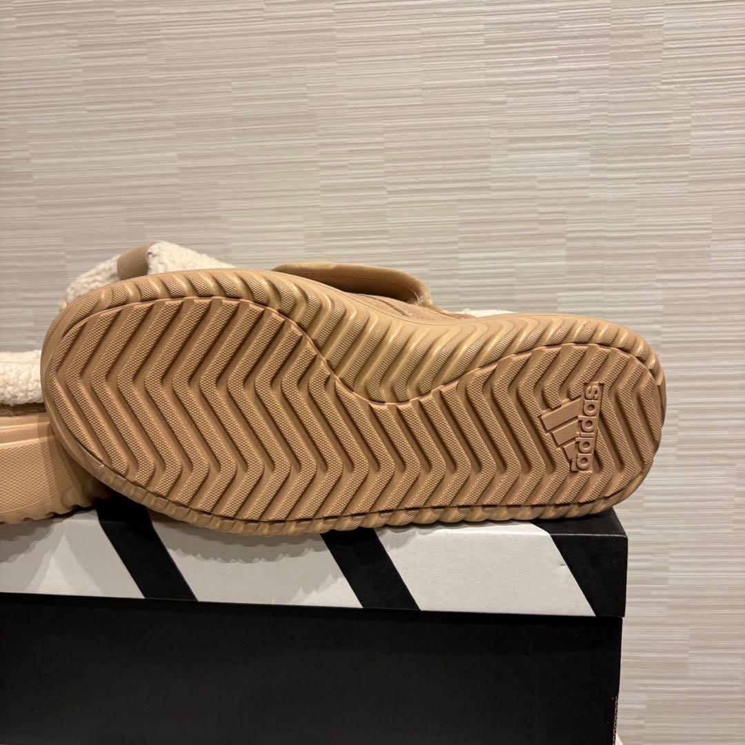 【新品】23.0cm 韓国限定　アディダス　グランドコートミュール　ボアサンダル