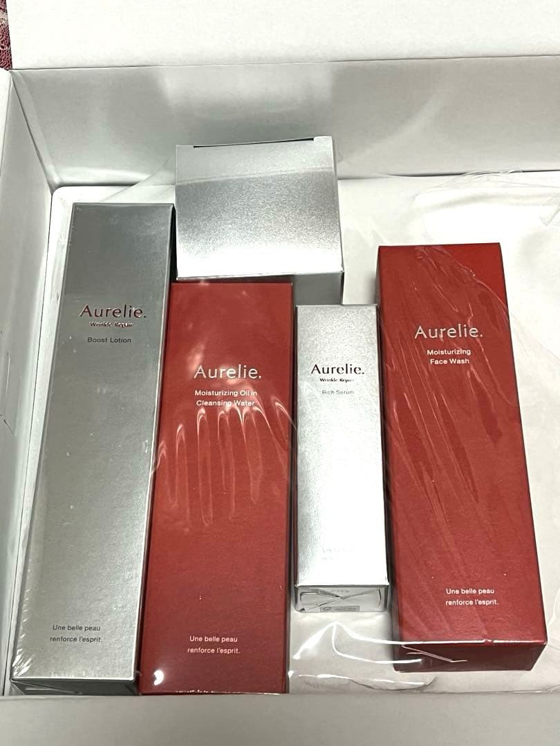 Aurelie オレリー スキンケアセット 新品 エイジングケア　MEGUMI