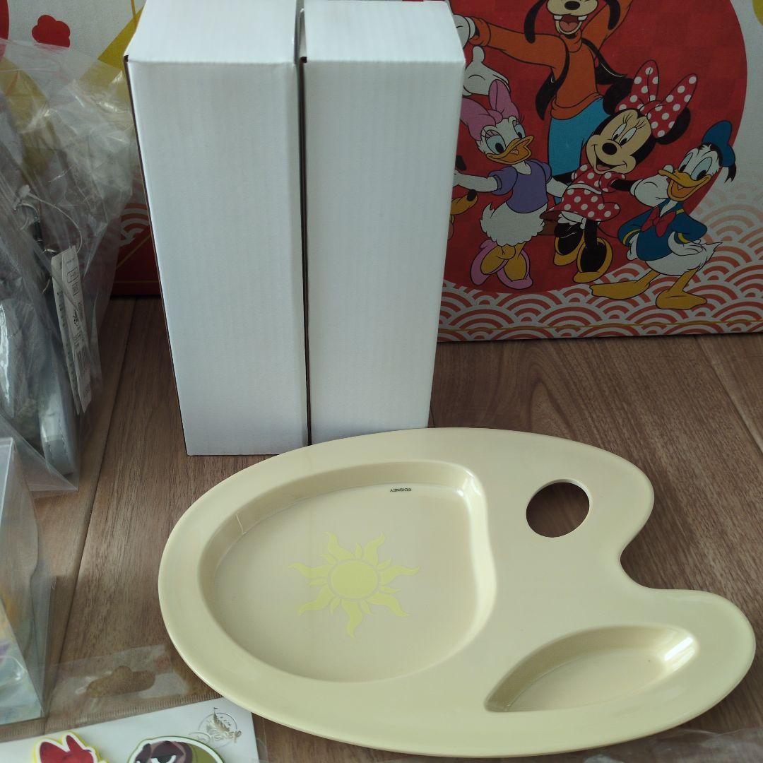 ディズニーストア　ラッキーバッグ　2026