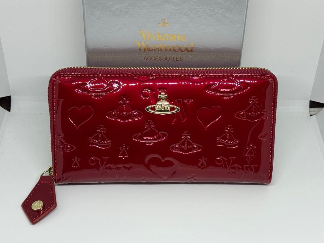 【新品未使用】Vivienne Westwood エナメル長財布 レッド