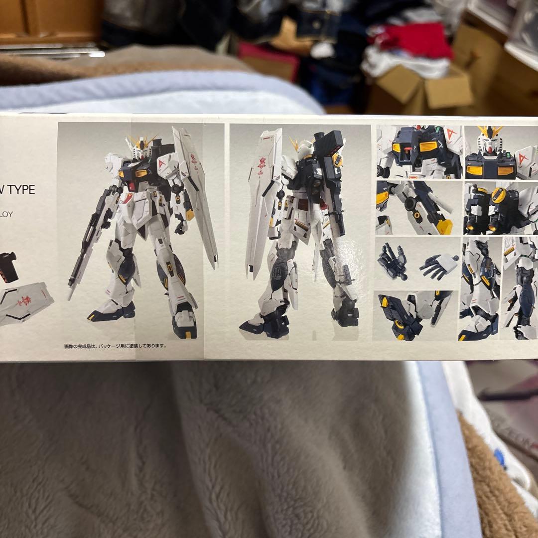 RX-93 Vガンダム \"Ver.Ka\" 1/100 プラモデル