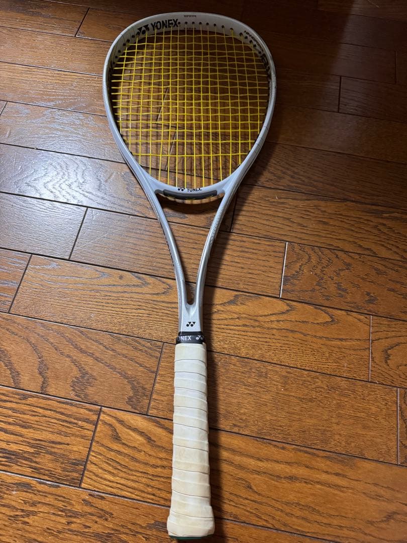 ヨネックスソフトテニスラケット　ナノフォース8Vレブ