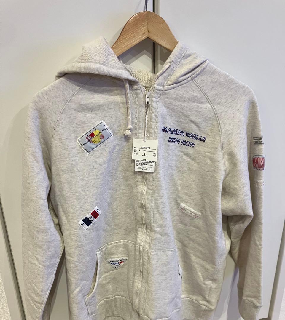 マドモアゼルノンノンパーカーライトグレーワッペン