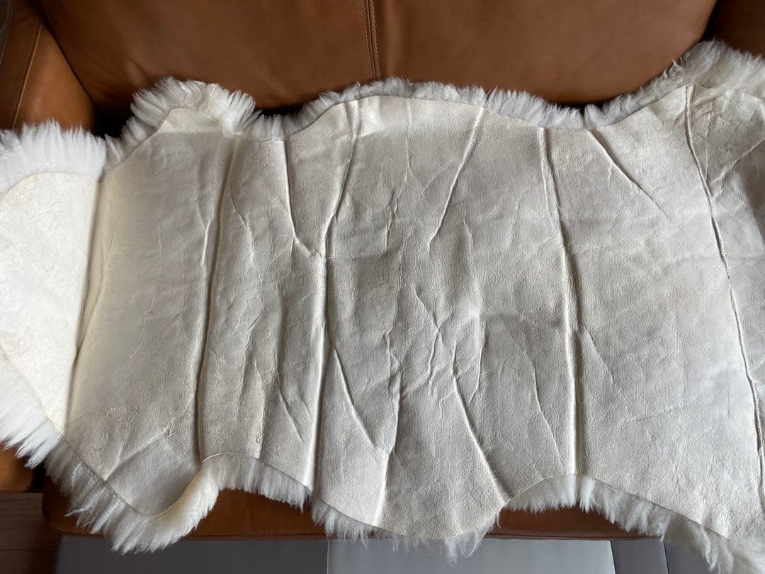 【値下げ】ラムスキン ムートンラグ　羊皮ラグ　200センチ