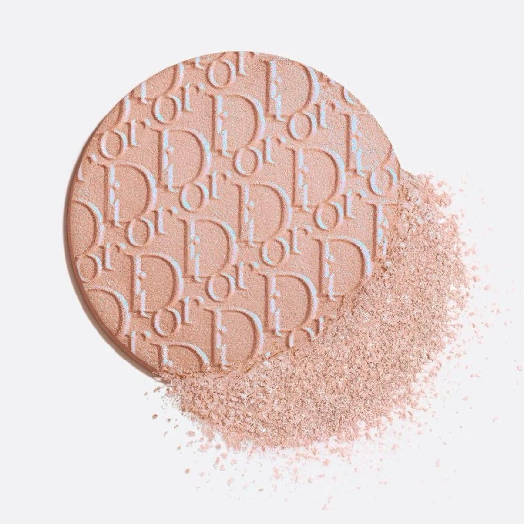 ディオールスキン フォーエヴァー グロウ ルミナイザー (スプリング 限定品)