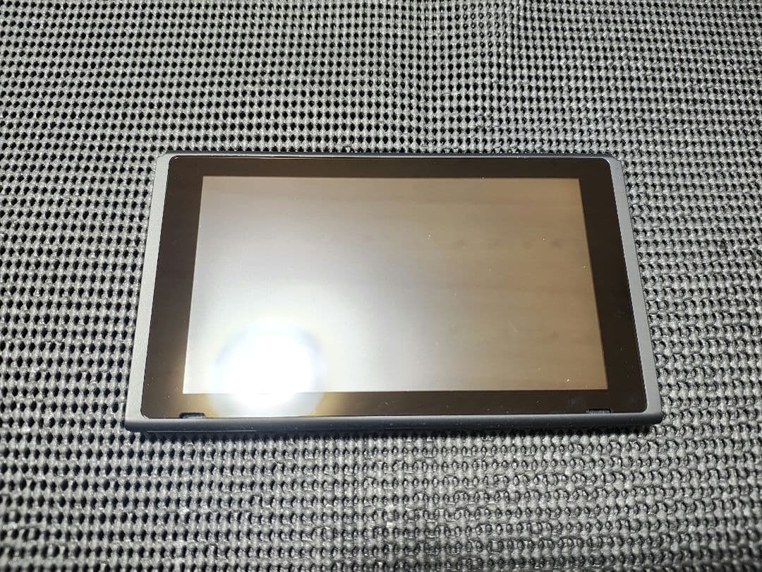 美品　NintendoSwitch　ニンテンドースイッチ　本体　2024年製