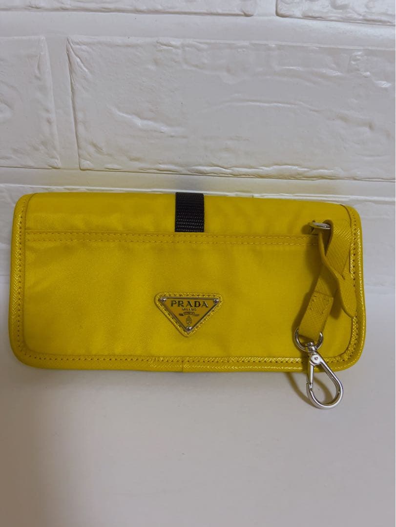 プラダ　PRADA メガネケース　未使用品　イエロー　黄色