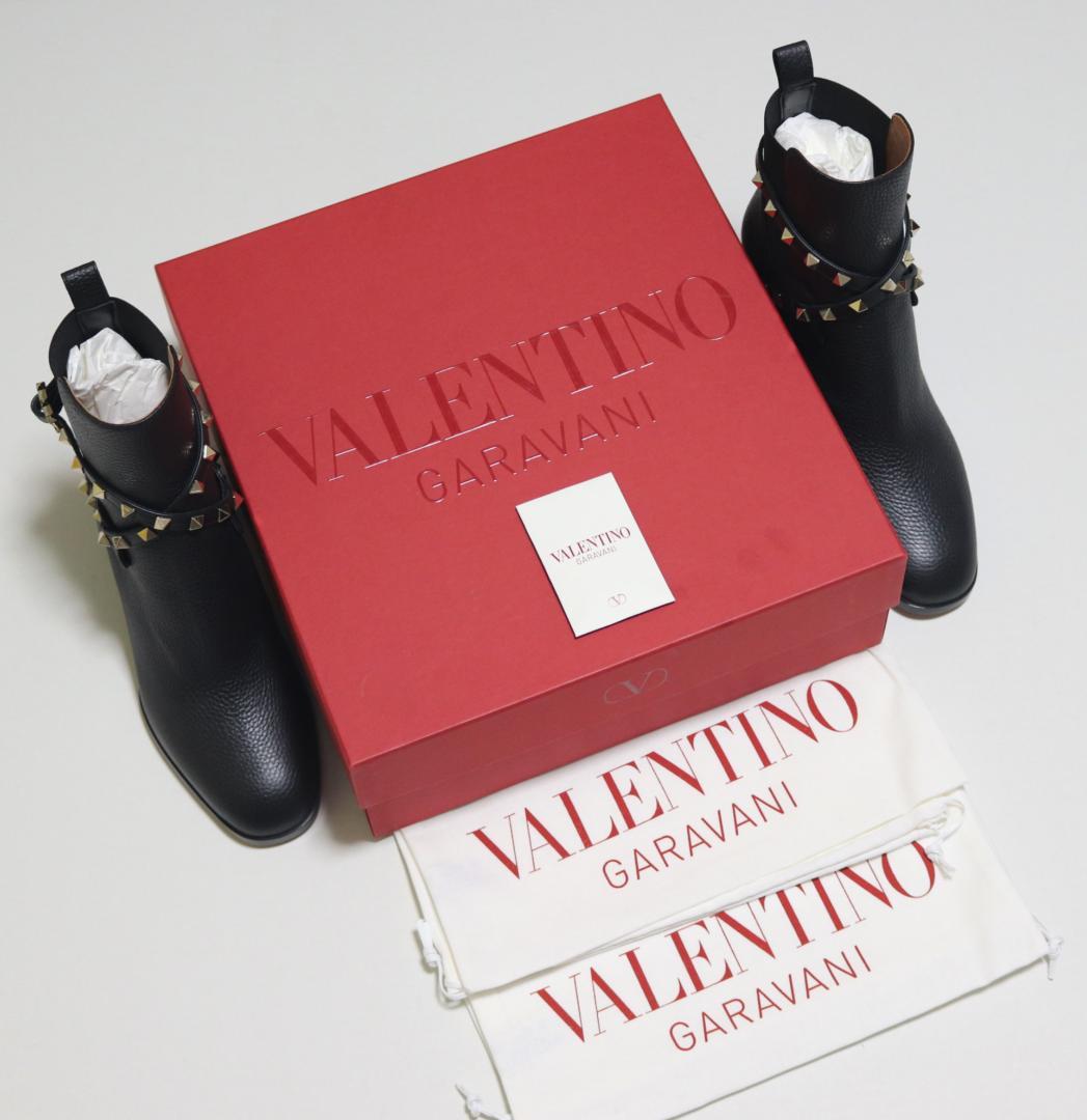新品【ヴァレンチノガラバーニ】ロックスタッズ アンクルブーツ 黒 38.5