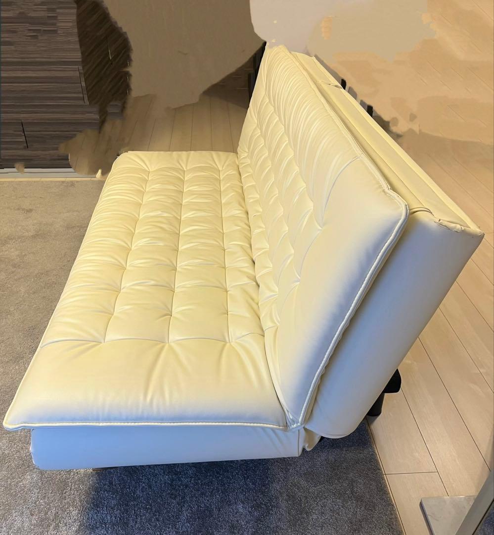 【FLORA】ニトリ ソファベッド　Nシールド　ホワイト