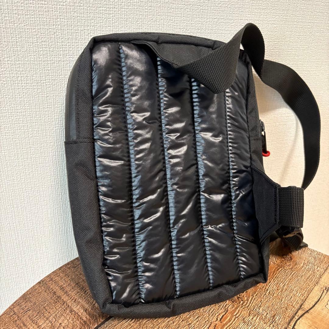 【希少】Columbia× STAR WARS ダース・ベイダー ボディバッグ