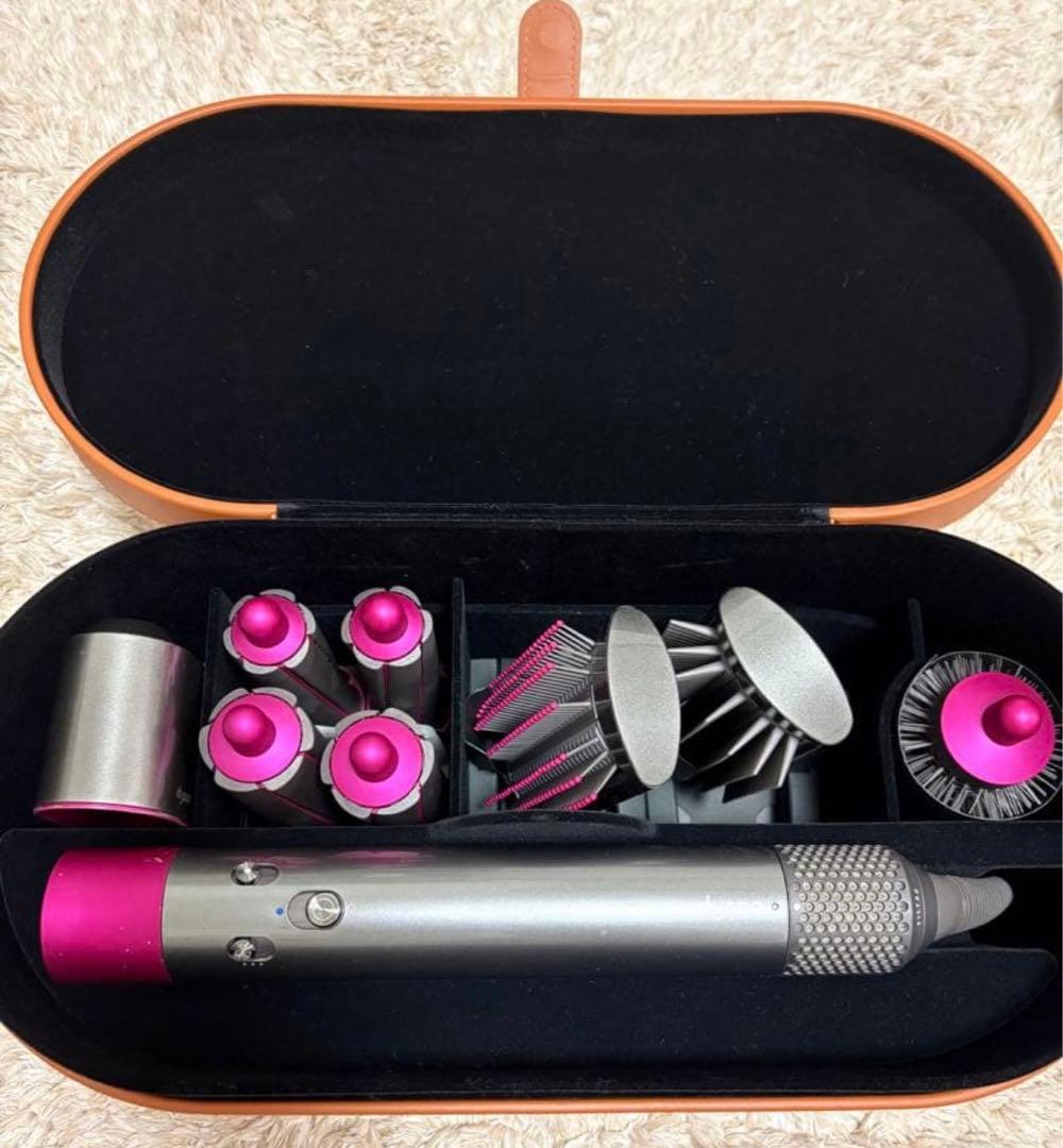 Dyson ヘアドライヤー エアラップ　レザーケース付き