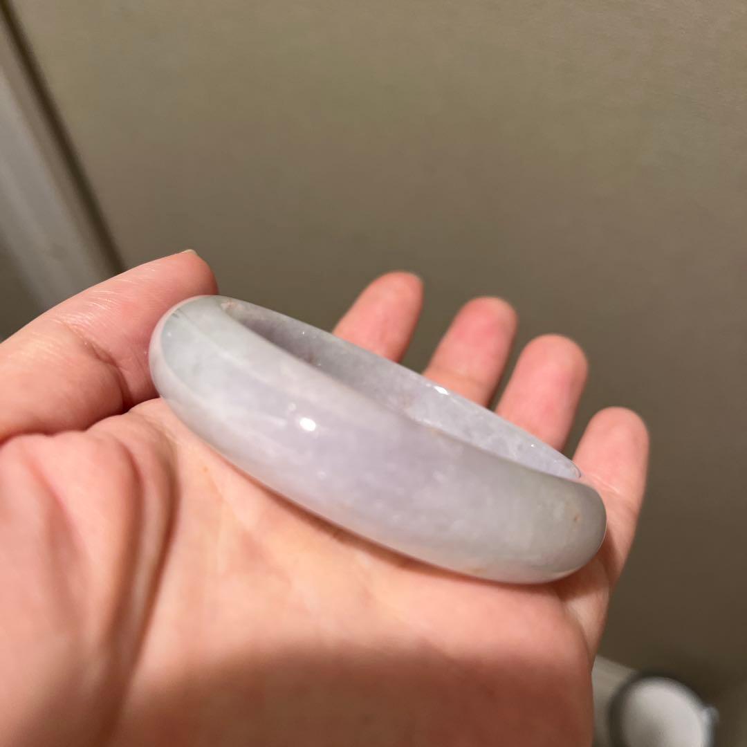 【鑑別書付】ミャンマー産本翡翠のバングル(高透過度:内径55ミリ)