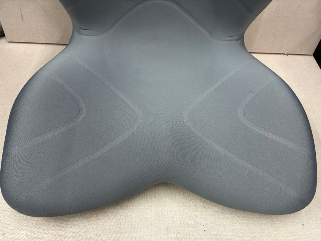 style スタイルプレミアム　骨盤サポートチェア