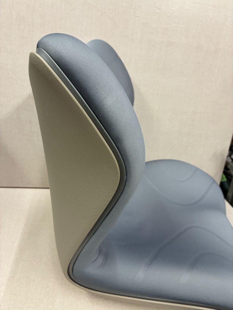 style スタイルプレミアム　骨盤サポートチェア