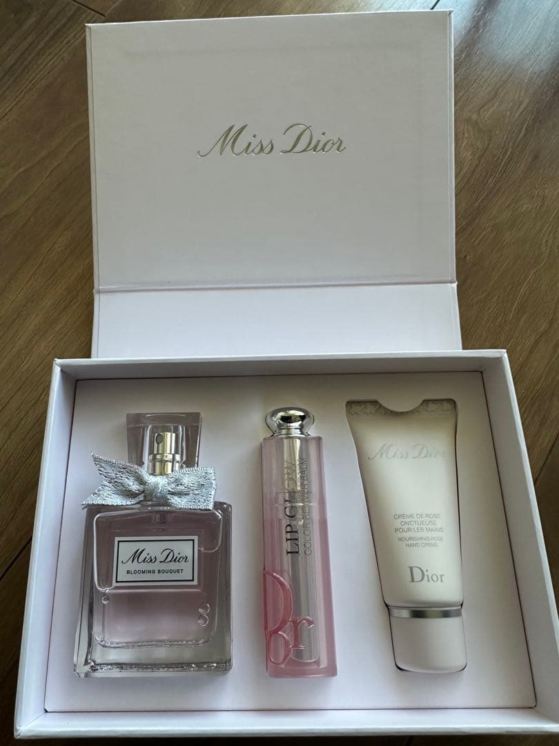 Dior Miss Dior Blooming Bouquet ギフトセット