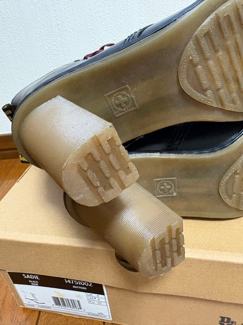 ドクターマーチン　サイドジップ　ブラック　UK4 23cm リボン　sadie