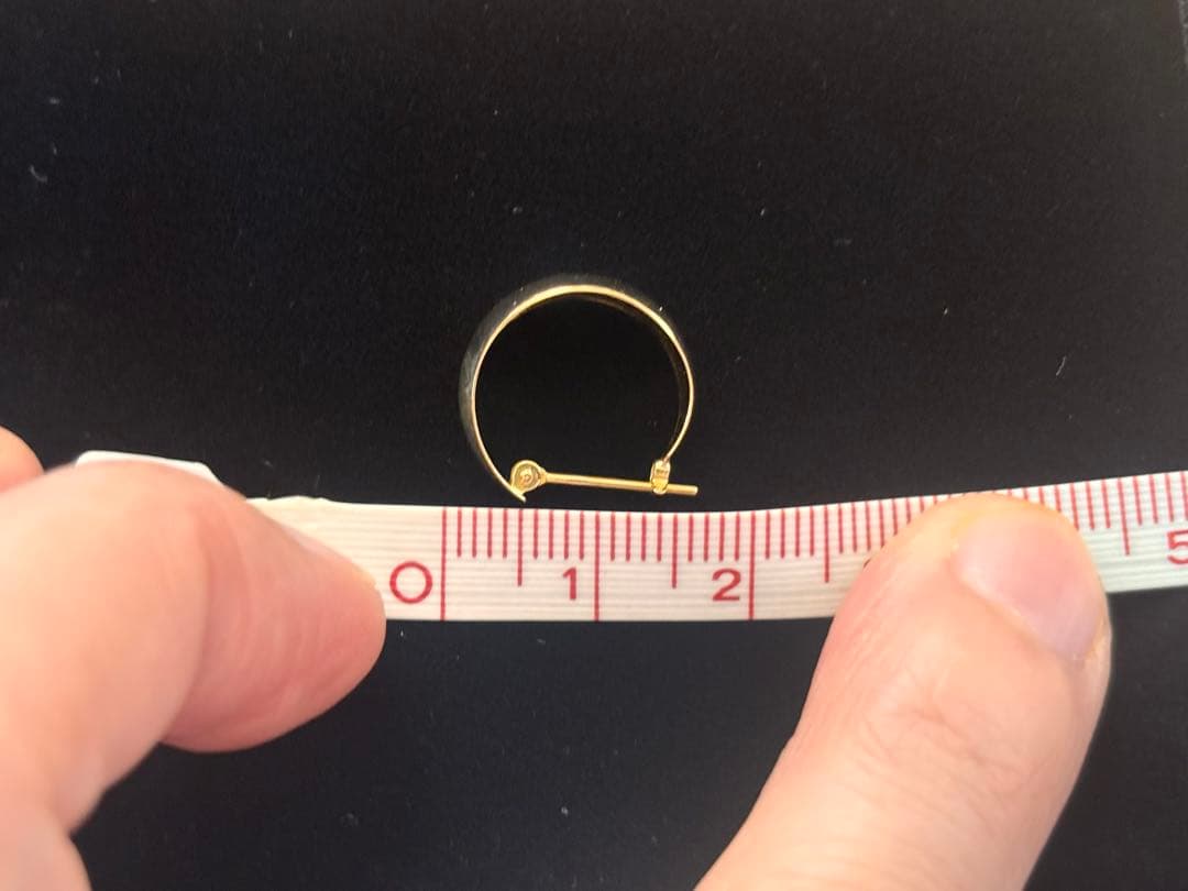 【片耳】フープピアス K18 7mm×15mm ムーンピアス