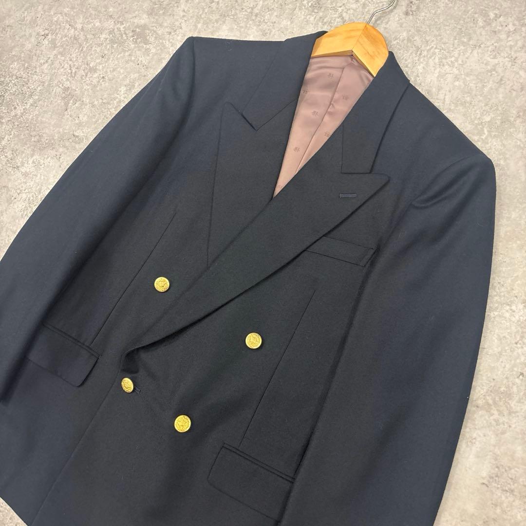 【美品】✨上質イタリア製　黒　ダブルブレストジャケット　金ボタン　M【A5】