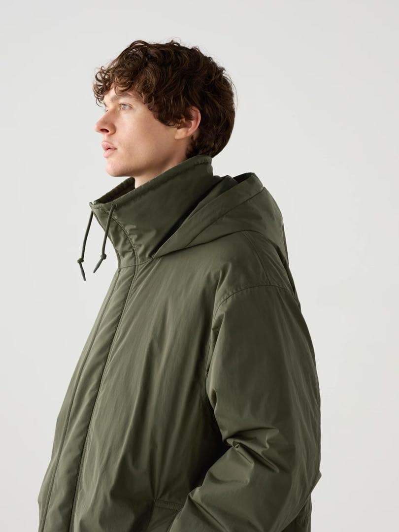 新品試着のみ　ユニクロC フーデッドコート　カーキ　XS