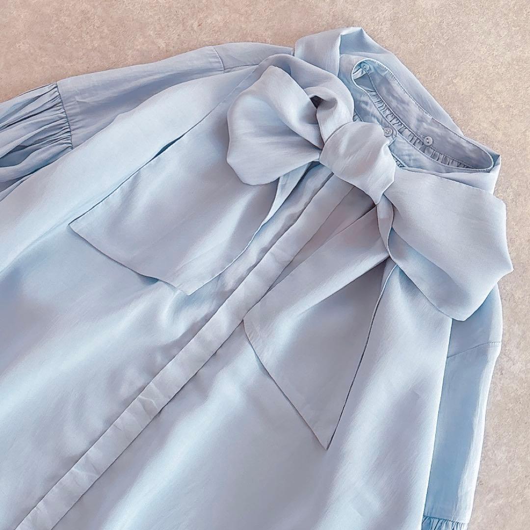 美品 ミラオーウェン 24SSボウタイ 袖ボリュームブラウス 2way ブルー