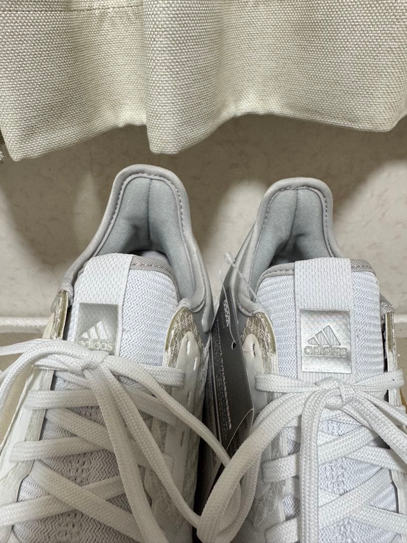 【新品未使用・22.5cm】adidas crazyflight X ウィメンズ