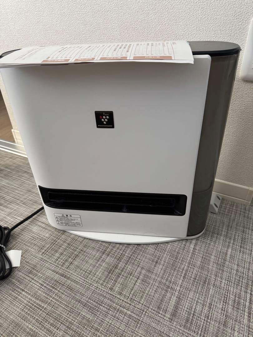 SHARP加湿式セラミックファンヒーターHX-TK12-W　2024年製