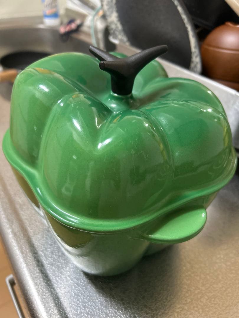 ル・クルーゼ　ピーマン