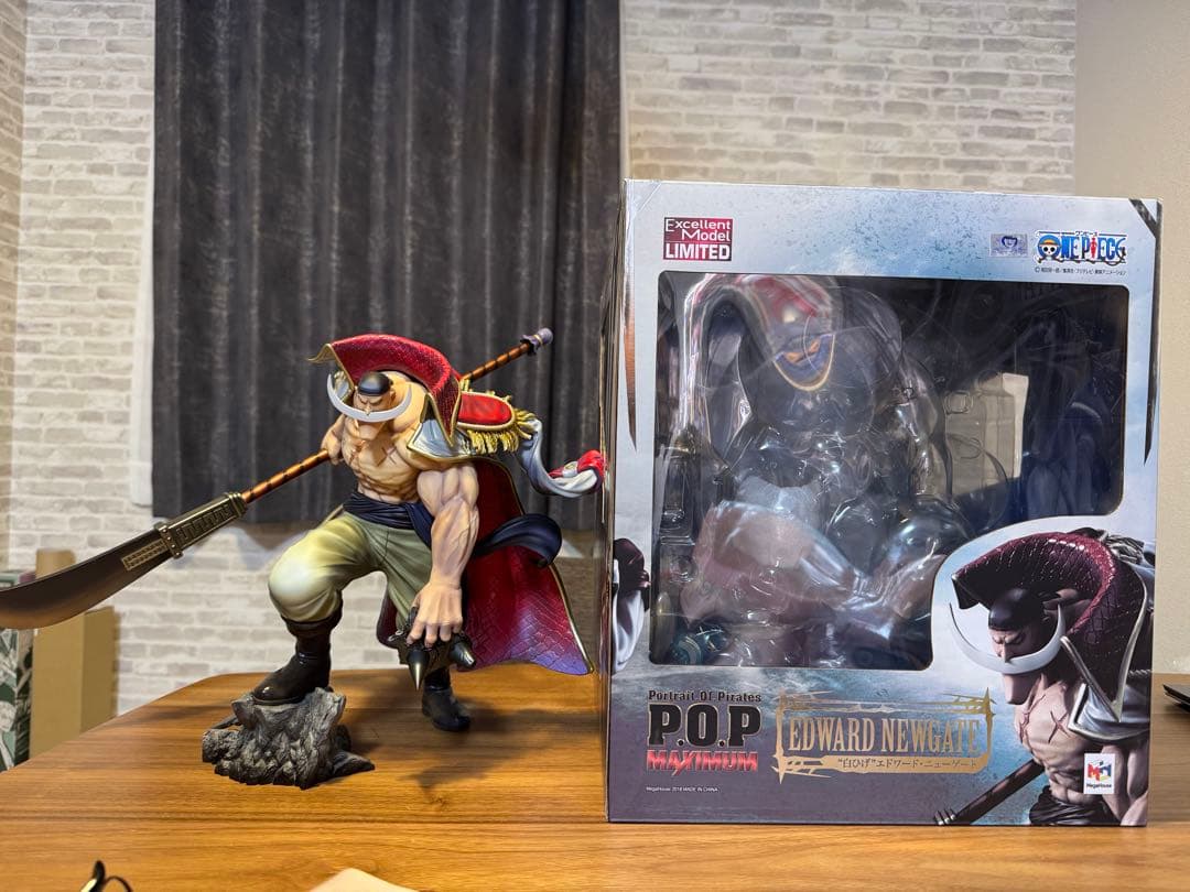 POP maximum 白ひげ　エドワード・ニューゲート