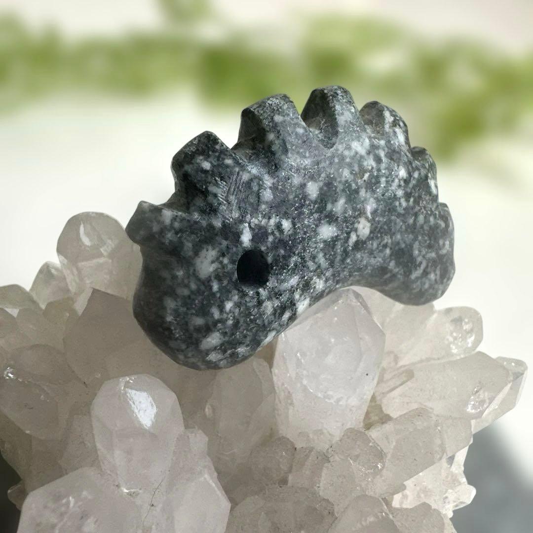 【遠野霊石】高波動霊石　龍神石　感謝の石　一ノ型　獣型勾玉　奇跡石