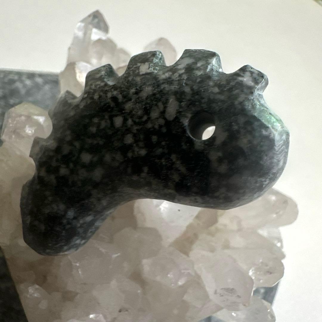 【遠野霊石】高波動霊石　龍神石　感謝の石　一ノ型　獣型勾玉　奇跡石