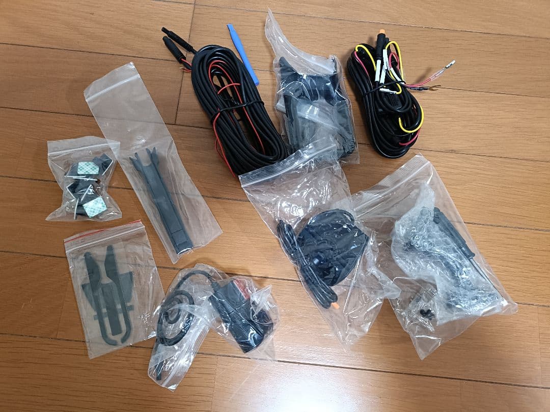 PORMIDO PRD81C前後車内ドライブレコーダー・ミラー本体以外全部品‼️