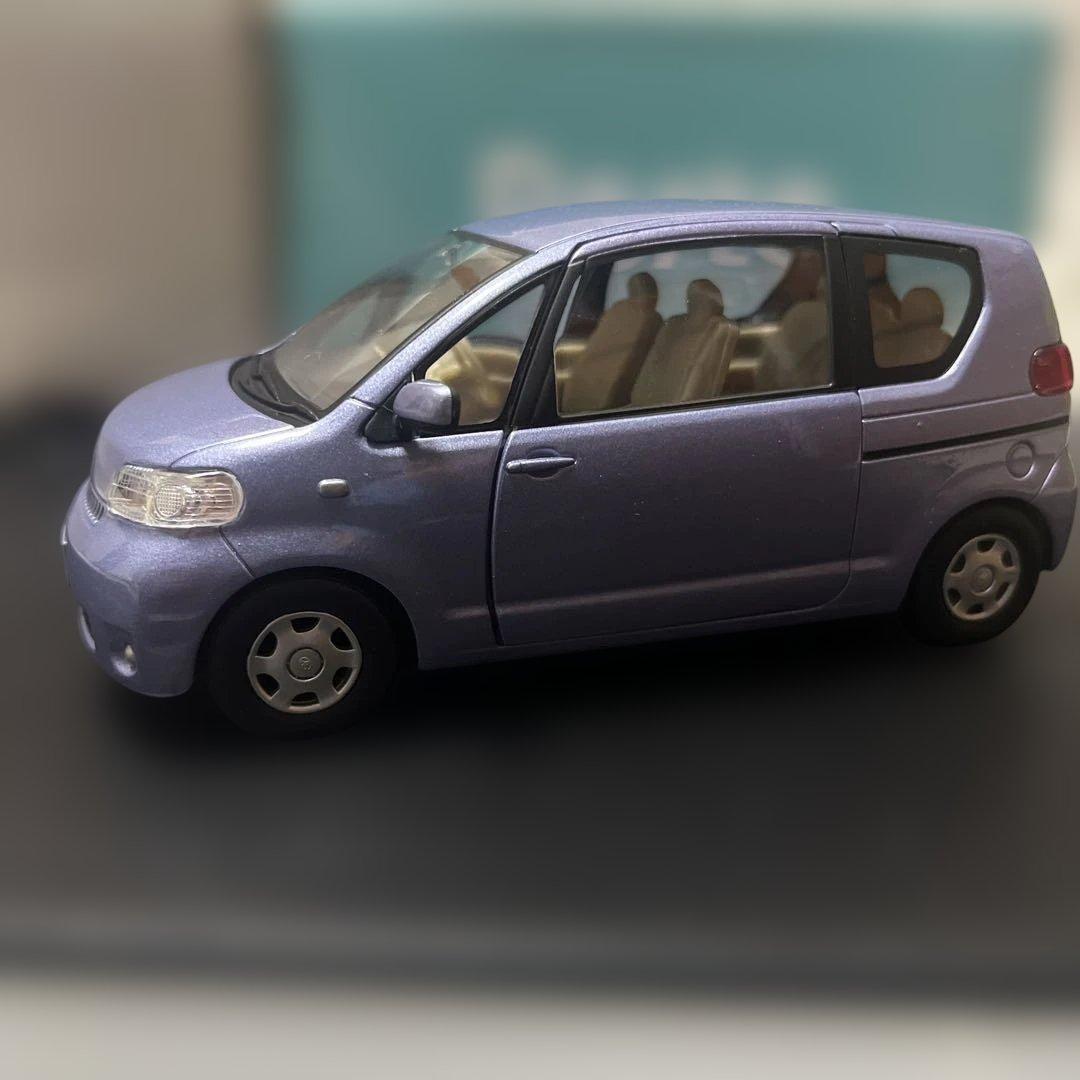 非売品　トヨタ　ポルテ　カラーサンプル ラベンダー　マイカ　メタリック