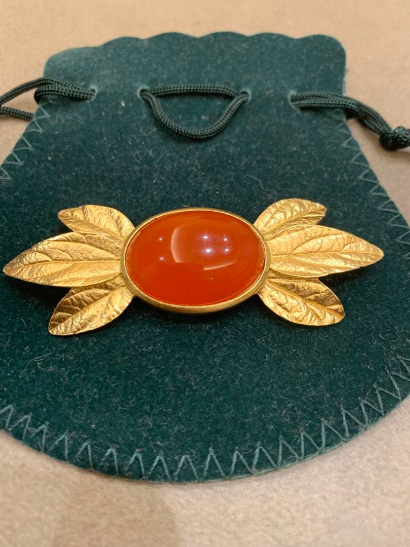 TRIFARI トリファリ ブローチ ヴィンテージ　カーネリアン　ストーン