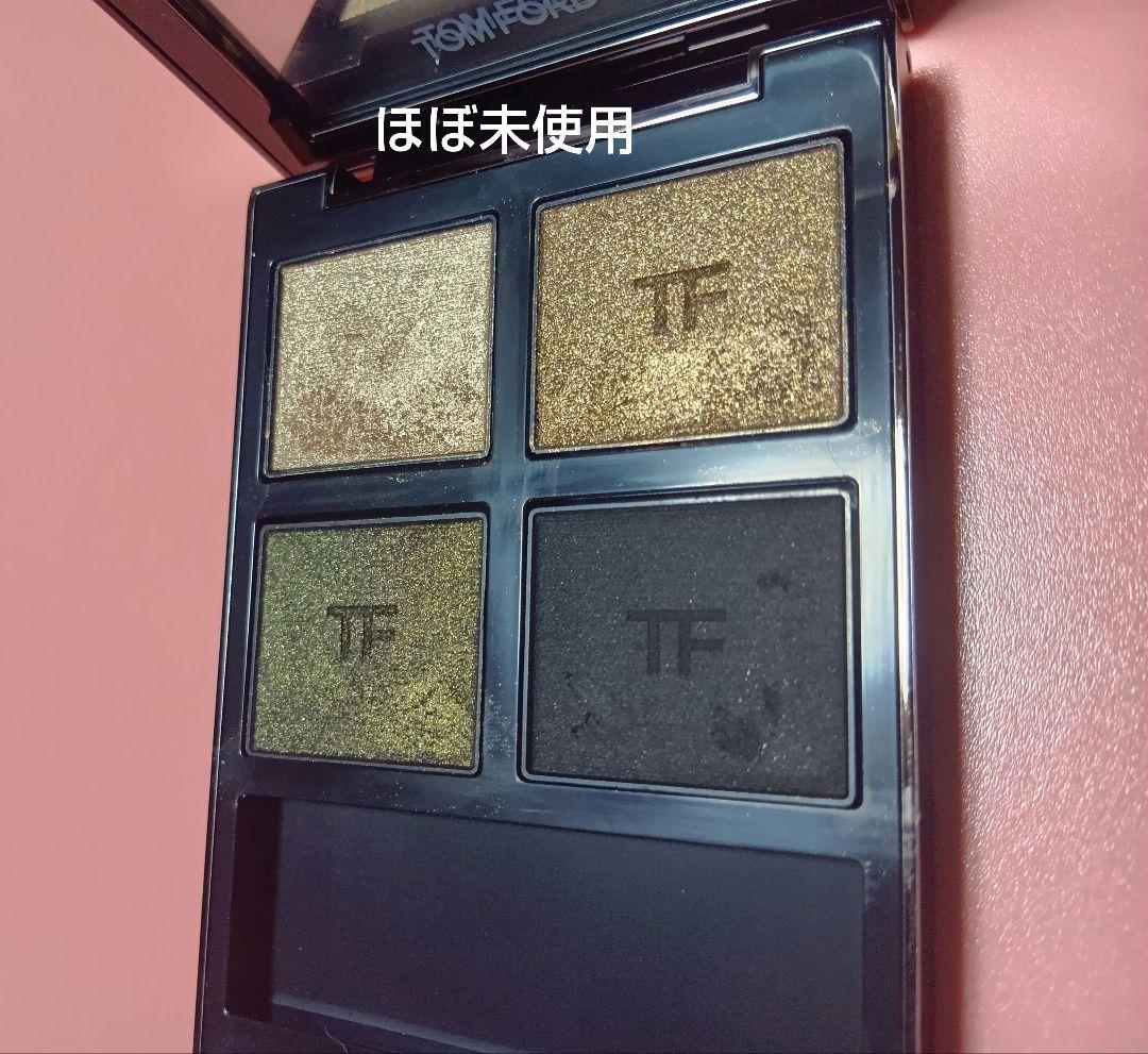 TOM FORD アイ カラー クォード 47 オリーブスモーク