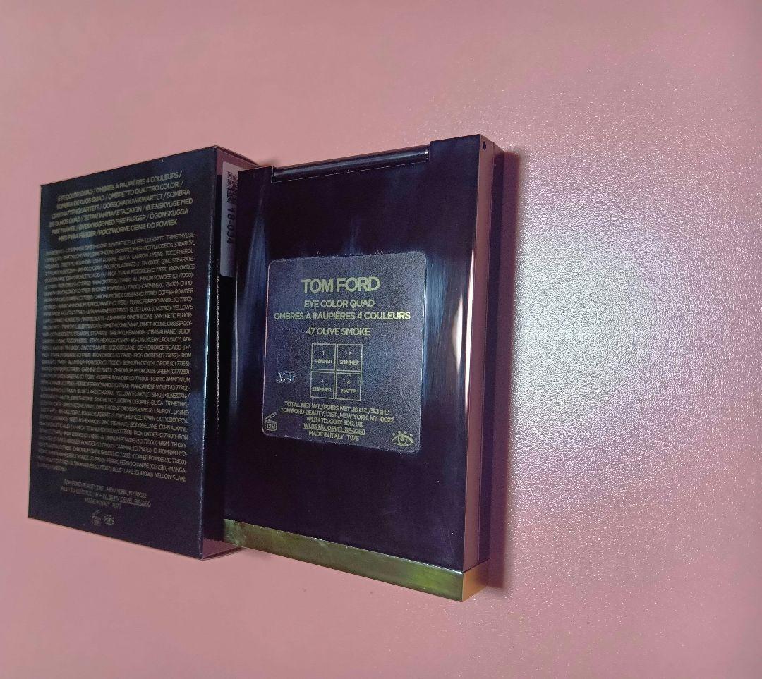 TOM FORD アイ カラー クォード 47 オリーブスモーク