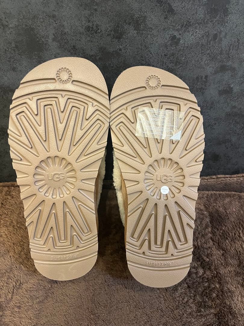 UGG アグ　チェスナット 厚底24cm