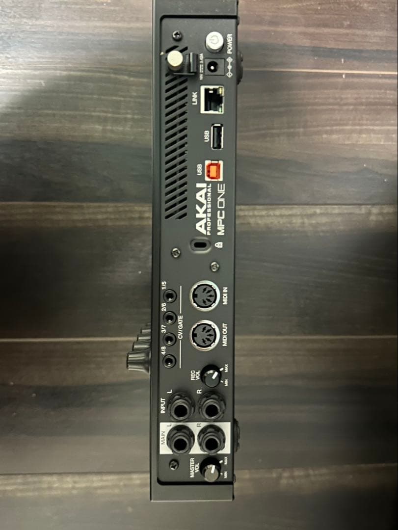 DTM・DAW AKAI MPC ONE