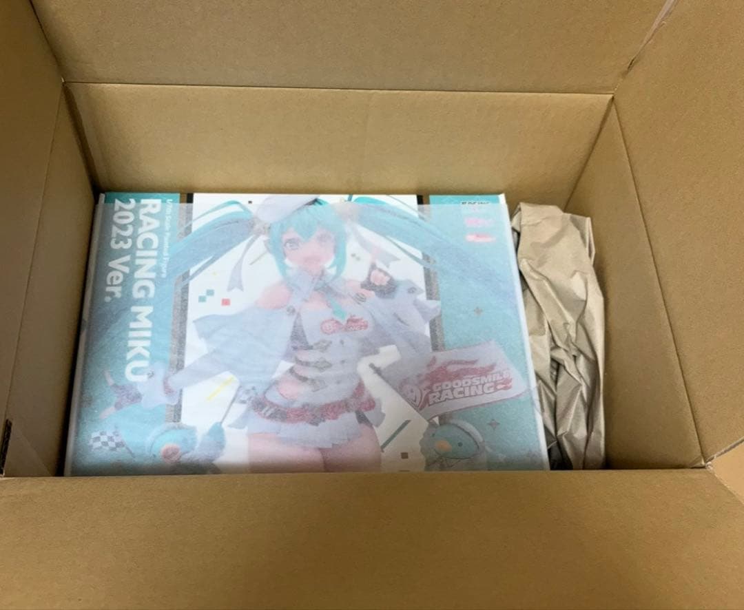 初音ミク フィギュア　レーシングミク 2023Ver. トリダモノ