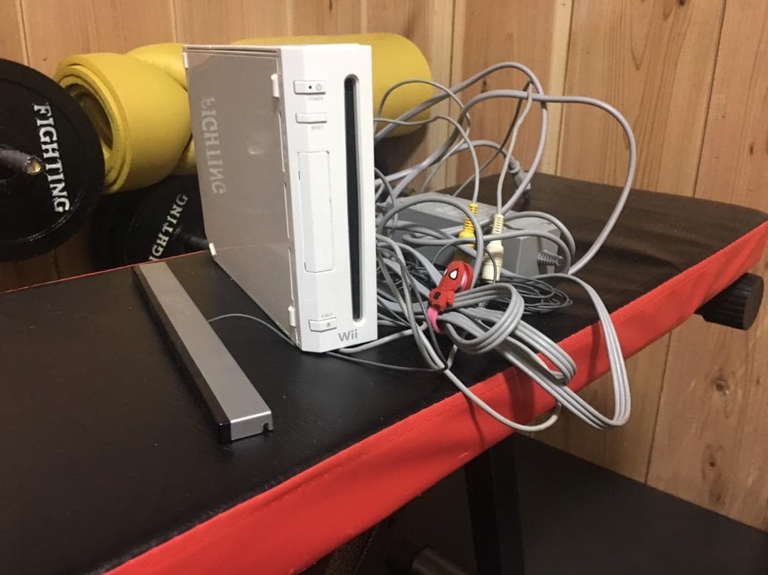 ニンテンドーwii本体＋コントローラー、ヌンチャクセット