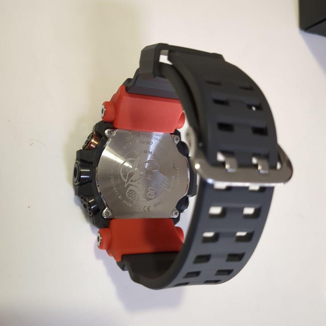G-SHOCK デジタル腕時計 レッド/ブラック