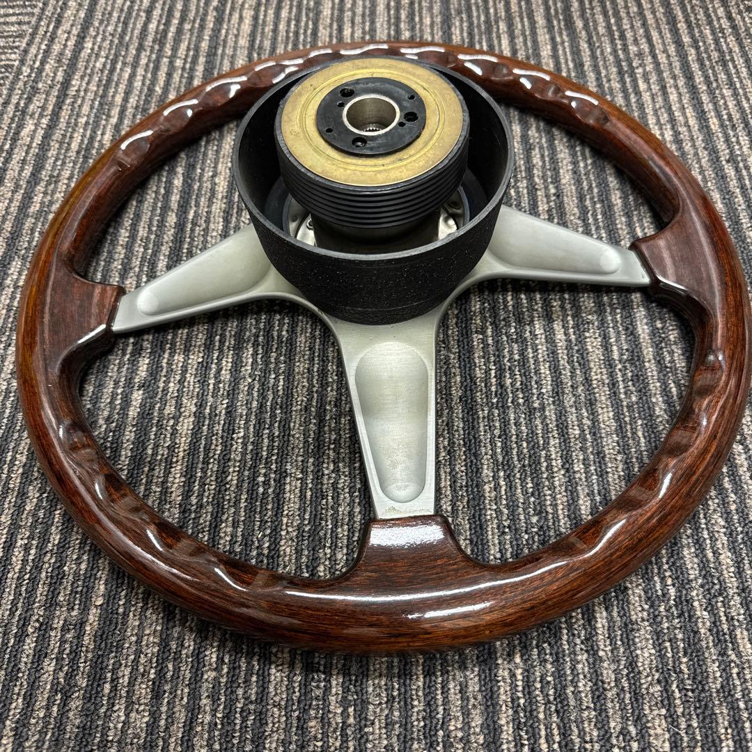 momo ステアリングホイール ウッド＆ホーン＆ボス