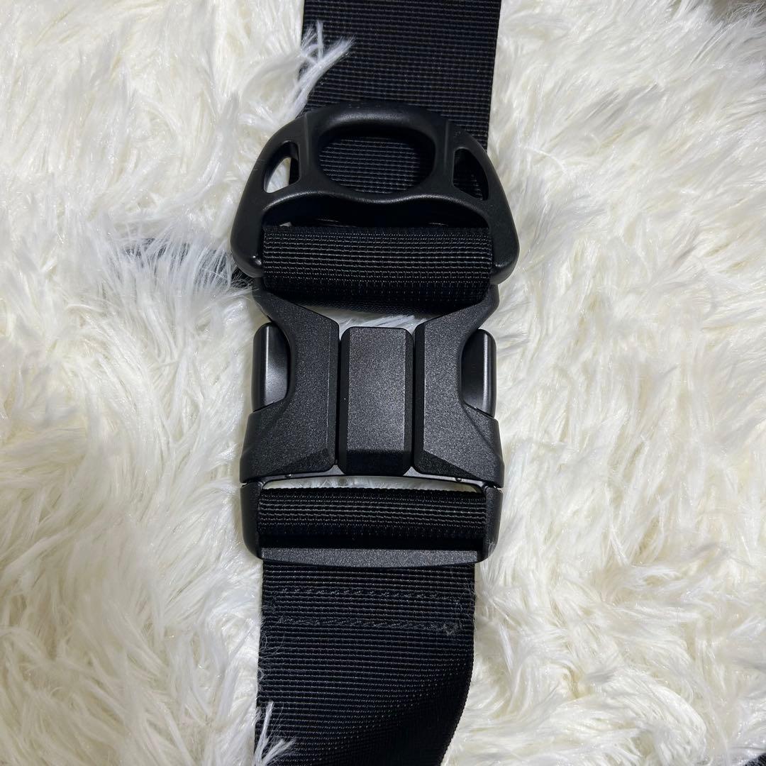 【極美品】Hugoo ハグーヒップシートショルダーバッグ　ベビースリング抱っこ紐