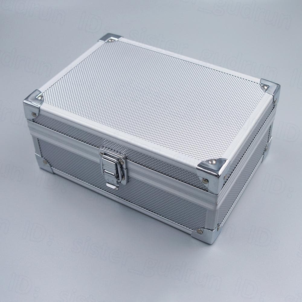 【中古】　腕時計　ウルトラマンシリーズ誕生40周年　元箱付き