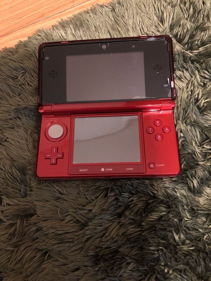 ニンテンドー3DS赤