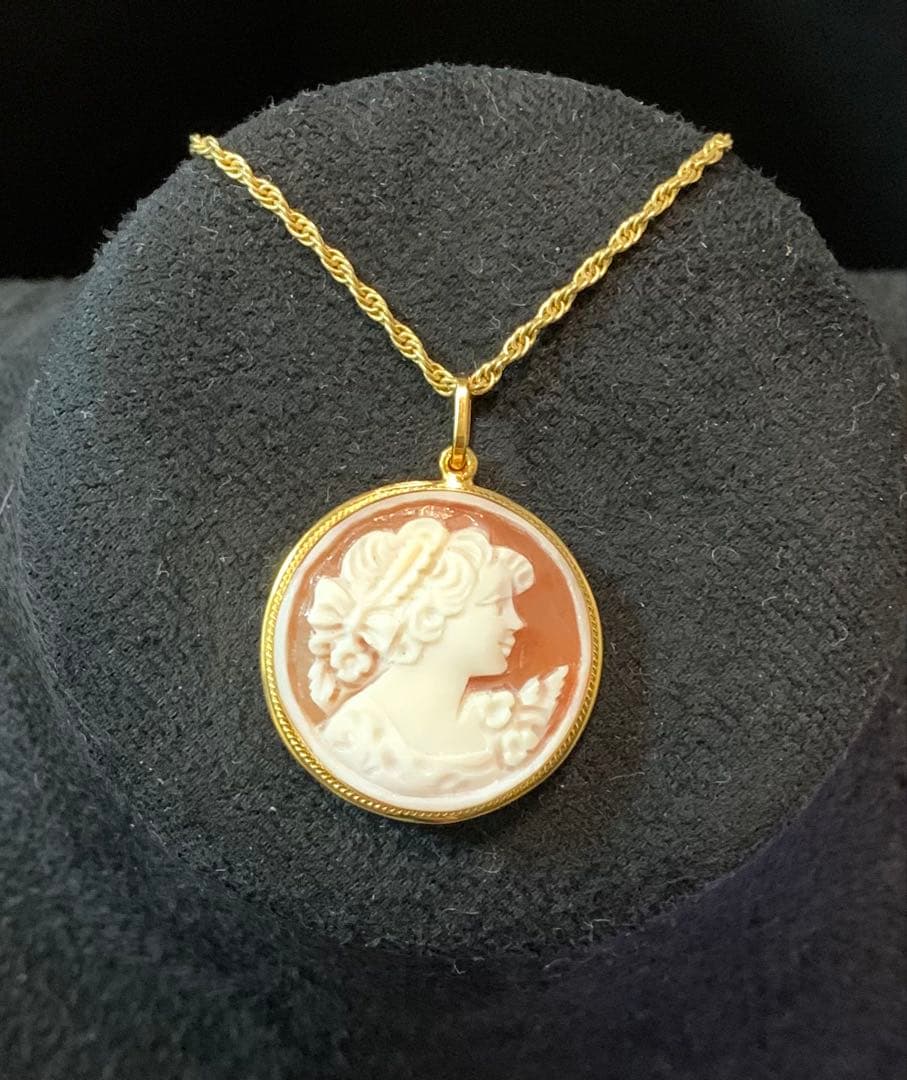 希少シェルカメオヴィンテージペンダント 貴婦人横顔 CAMEO作者サイン有り