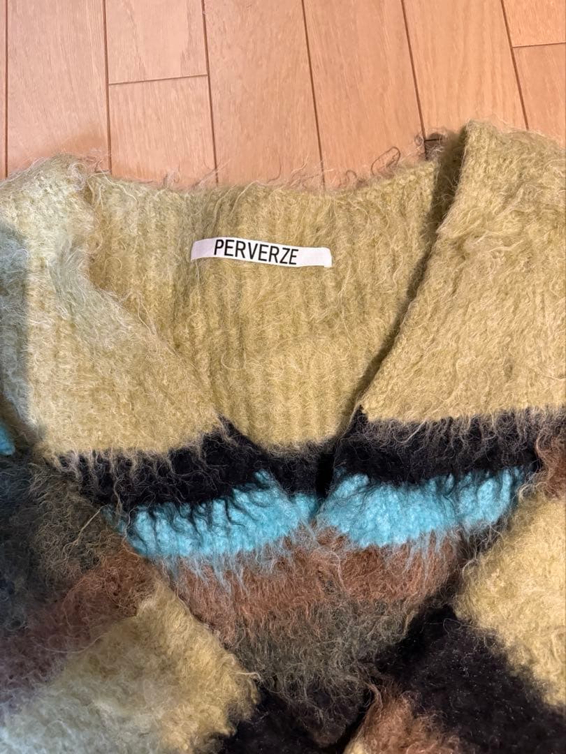 値下げ　perverze Double Stripe Knit Cardigan