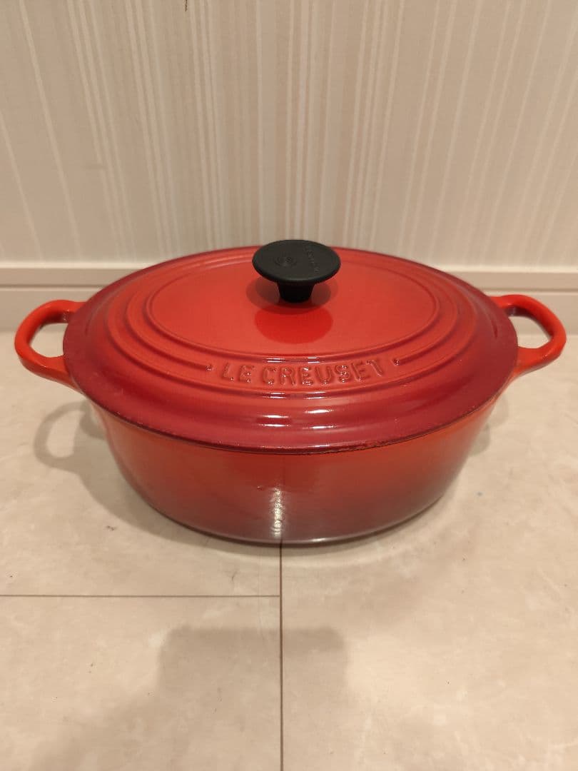 LE CREUSETル・クルーゼ ココットオーバル チェリーレッド 23cm