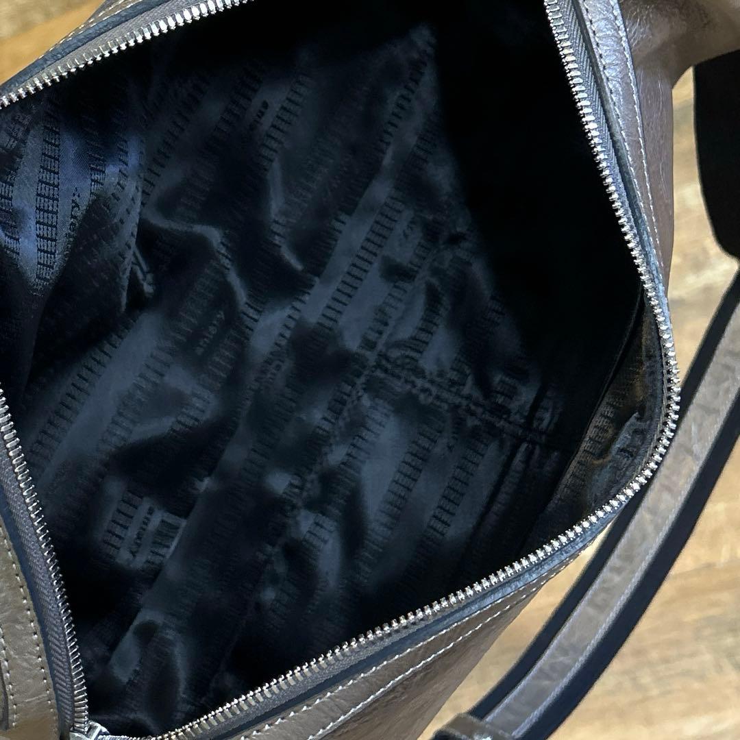 aniary アニアリ ドラム ショルダーバッグ 牛革 レザー