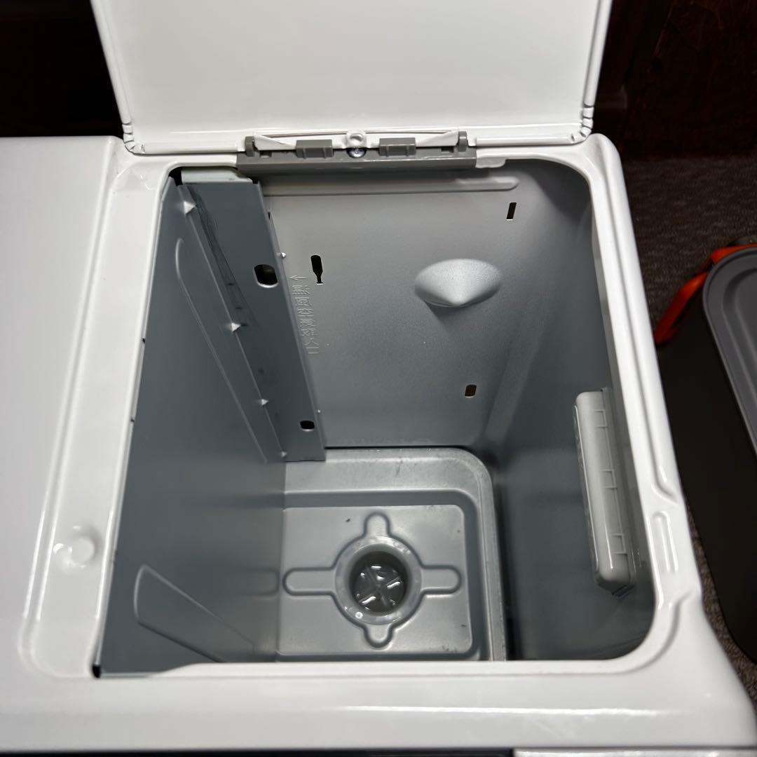 美品 CORONA 石油ファンヒーター ホワイト FH-VX4619BY