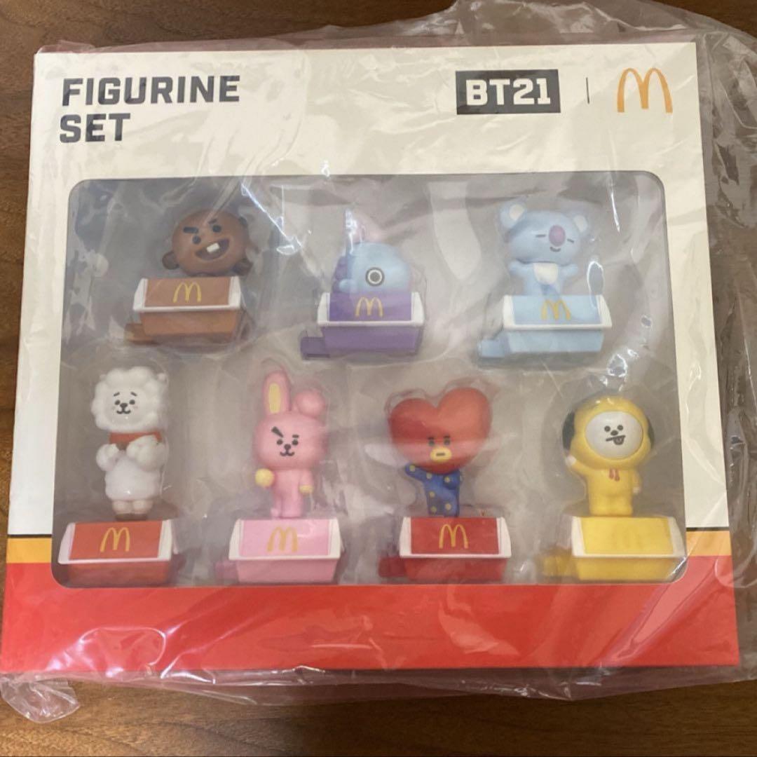 BTS × マクドナルド BT21フィギア